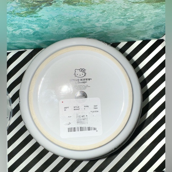 NWT 2024 Hello Kitty Halloween 3 Piece Ceramic Food Storage Bowls Container Set - Picture 6 of 14
